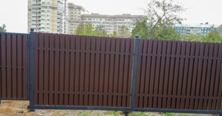 Купить распашные ворота из штакетника Южноуральск, цена от 2740 руб.